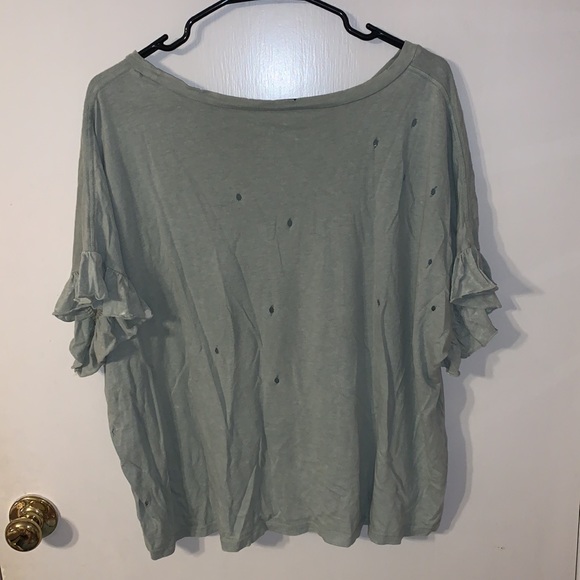 Light green relaxed fit distressed tee - Picture 5 of 6